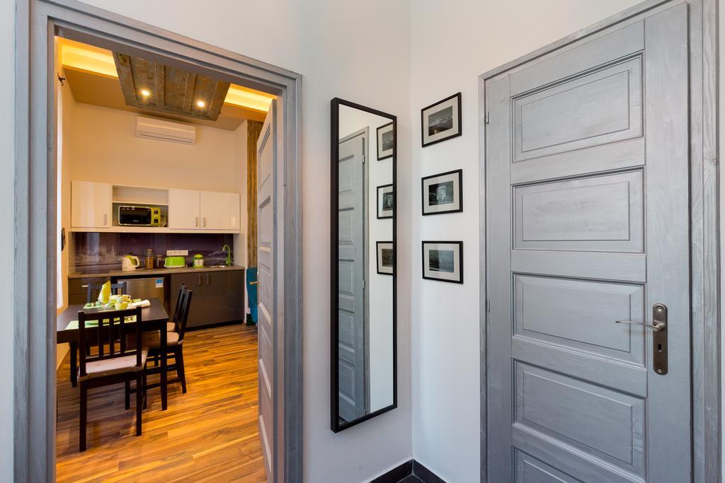 K10 B Kazinczy Apartamento *